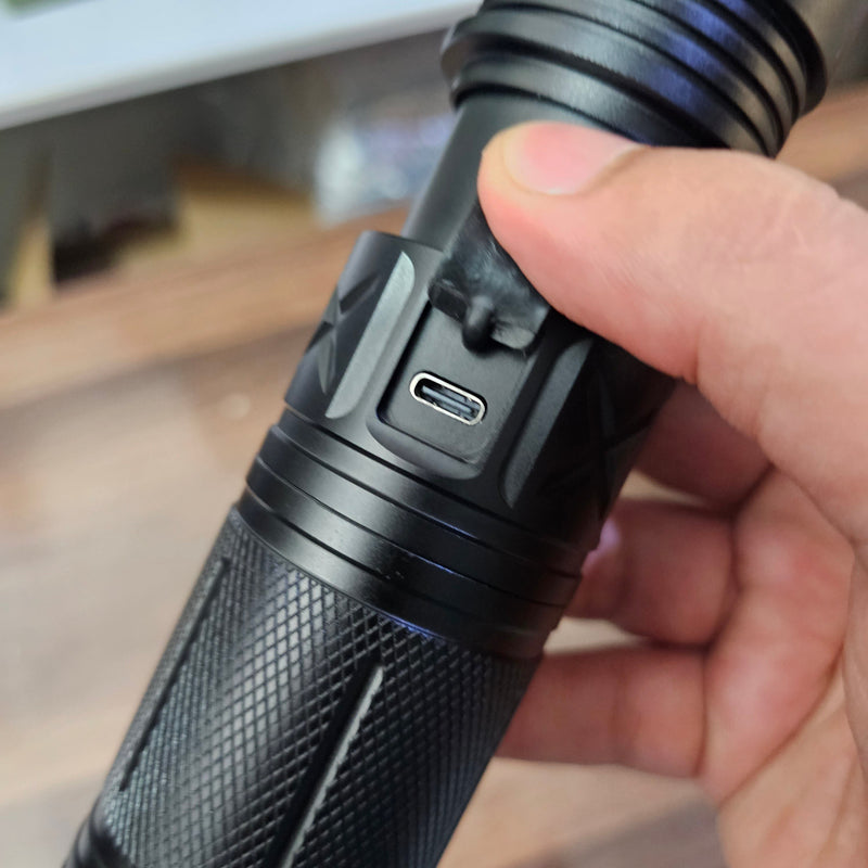 DUBAIZONES™ Lot Imported P90 1KM Range Flashlight